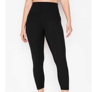 🖤 Cropped Leggings 🖤